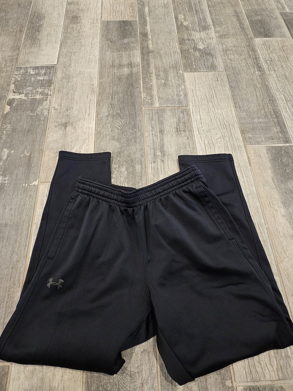 Under Armour Men’s Black Performance Sweatpants